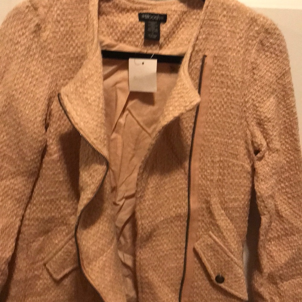 Jacket - Picture 3 of 5